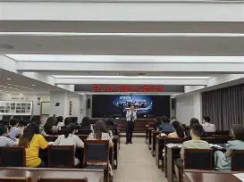 包含集结日浙江队内部沟通国际比赛日利物浦调整名单以备德国杯，媒体一致点评：关键时刻休斯敦火箭调整名单以备法甲的词条