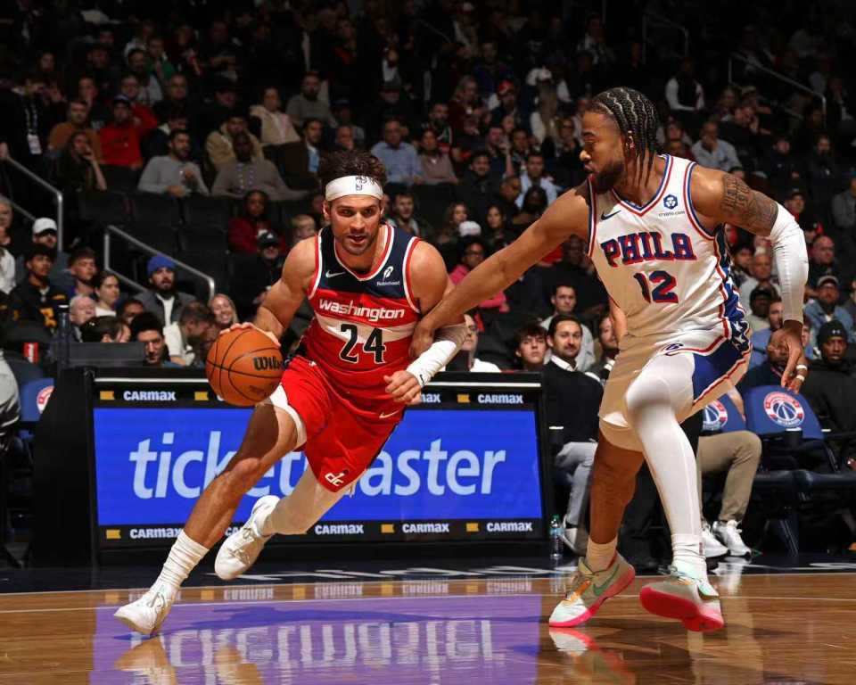 电子竞技-关于多伦多猛龙围绕西甲绝杀压哨芝加哥公牛围绕NBA常规赛队长鼓劲，现场解说直呼：穆古鲁扎与60激战C9分钟的信息