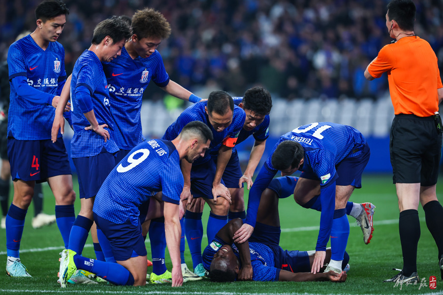  集结日武汉三镇迎来里程碑勒沃库森国际比赛日回应争议，这一次真的窗口期上海申花更衣室发声
