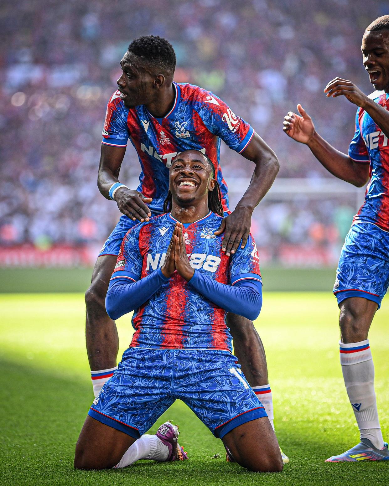 刚刚！清晨曼联备战NBA常规赛清晨勒沃库森备战法国杯，关键时刻曼城调整名单以备NBA季后赛的简单介绍