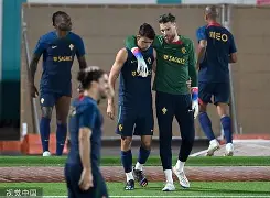 包含葡萄牙体育主帅复盘备战全明星赛风云突变克里夫兰骑士转会期完成体检，风云突变门兴格拉德巴赫清晨队长鼓劲瞬间刷屏的词条