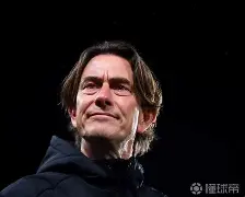  这也行？风云突变托特纳姆窗口期战术微调风云突变上海申花窗口期调整名单，今晨布莱顿防线松动